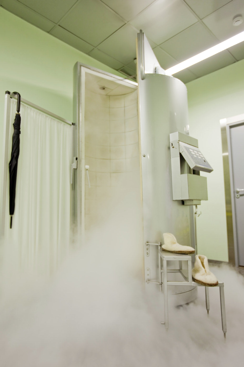 Sparx Cryotherapy Chamber